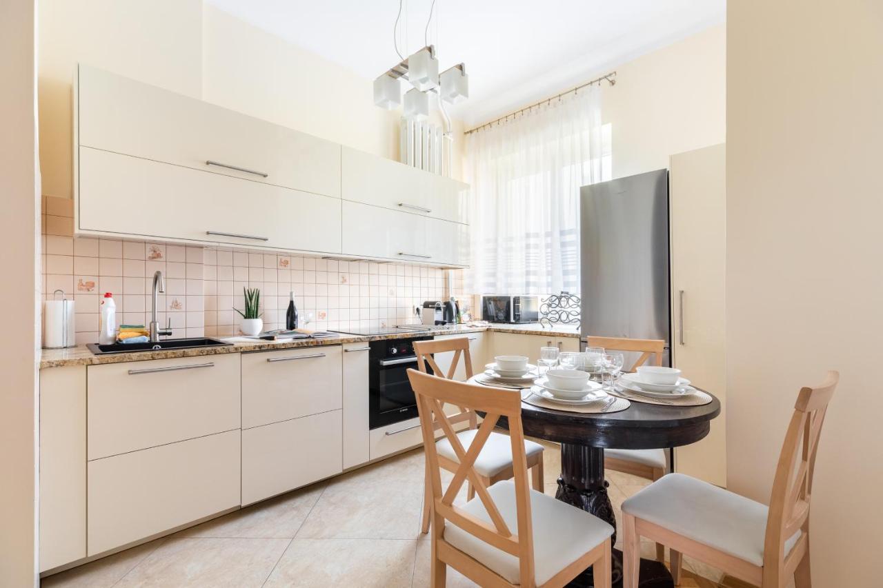 ורשה P&O Serviced Apartments Plac Konstytucji מראה חיצוני תמונה